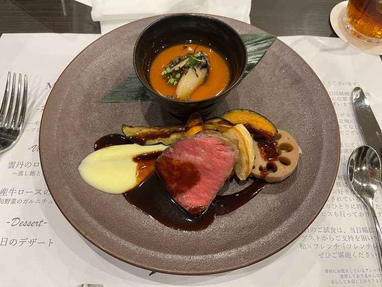 メイン。お肉が柔らかくて美味しかった。