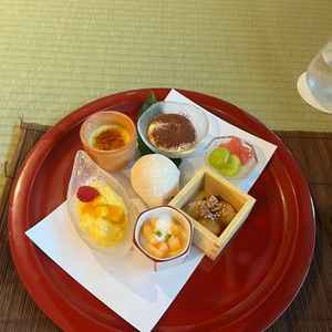 試食会のメニューデザート盛り合わせ