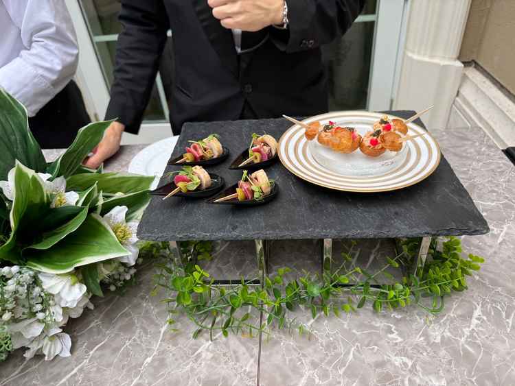 ウェルカムパーティーがあるのがとても素敵だと思いましたし、軽食も美味しかったです。