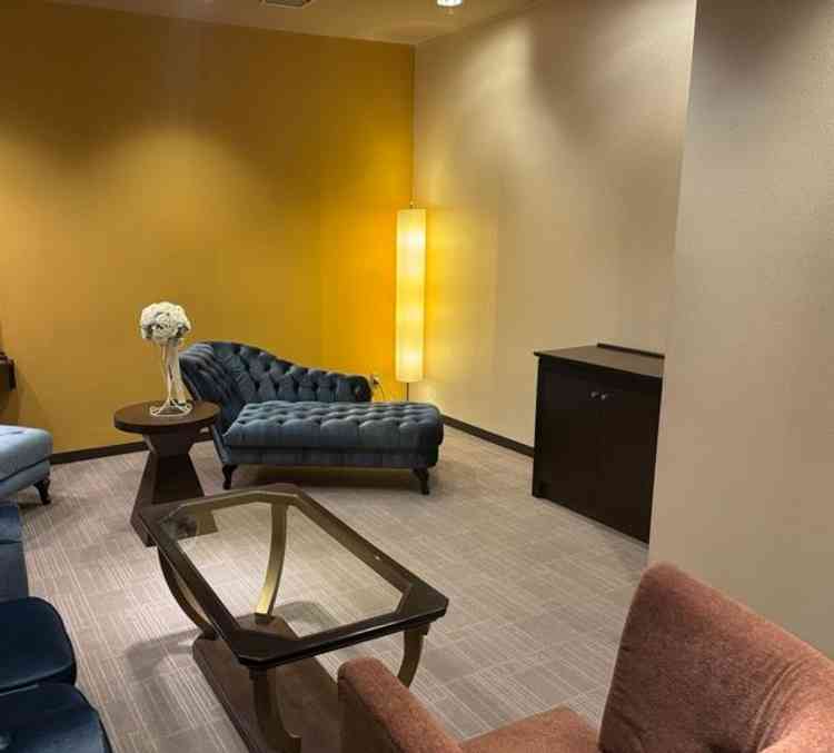 ブライズルームもおしゃれで、本番前に落ち着けそう。