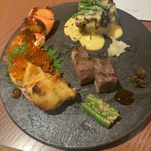 メイン料理です。とても鮮やかです