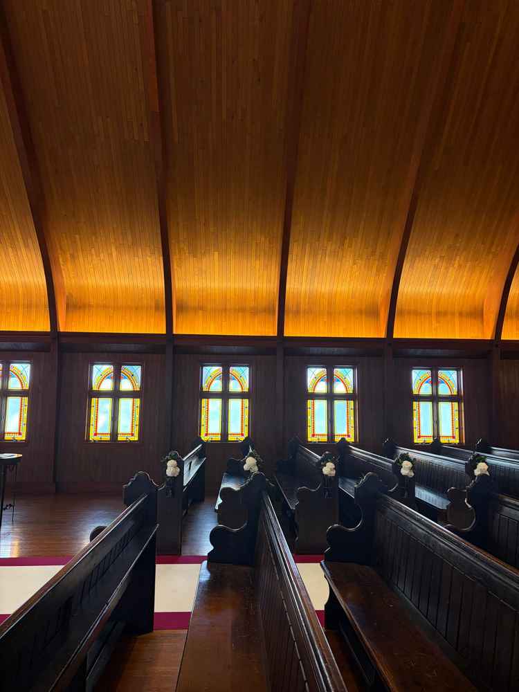 モダンなデザインのステンドグラス