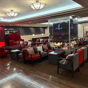 友人待合室。広々としていて100名ほど入れるとのことでした。