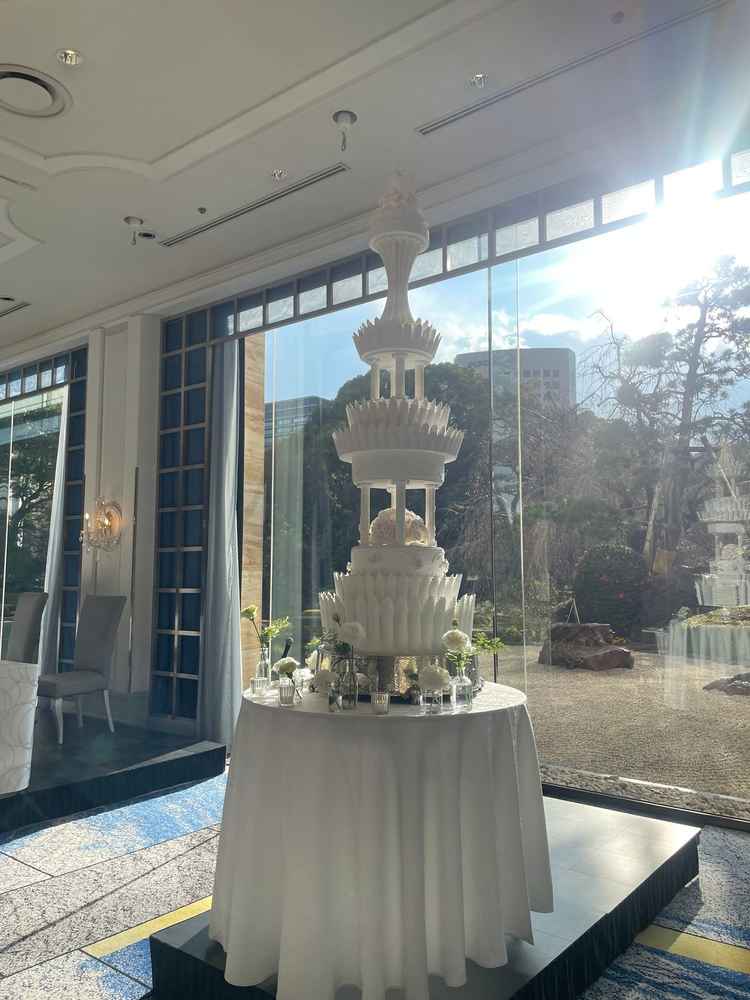 イミテーションケーキです。存在感抜群です。