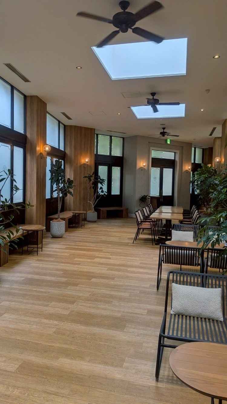 待合室は清潔感があり、おしゃれです。