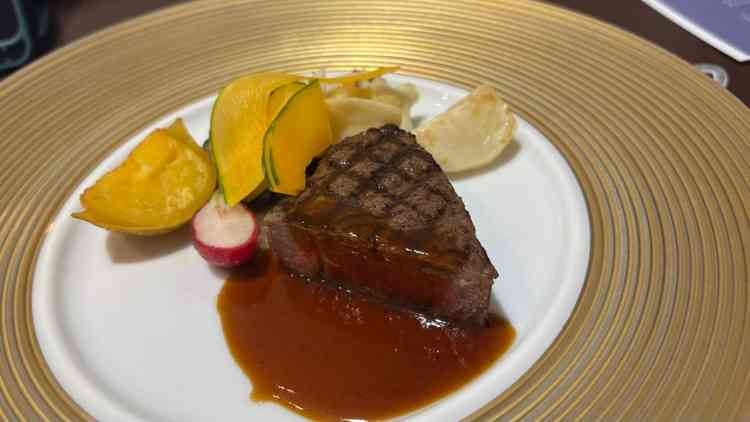 試食のお肉です。