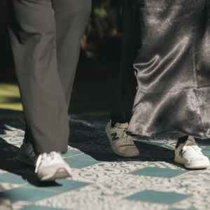 ガーデンでの写真。これは足元の写真ですが、全身の2ショット戻ってくださり当日のイメージがつかめました