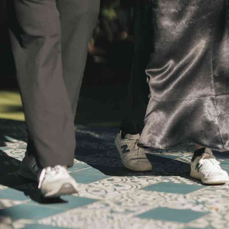 ガーデンでの写真。これは足元の写真ですが、全身の2ショット戻ってくださり当日のイメージがつかめました