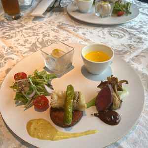 試食会の写真です。とても美味しくいただきました。