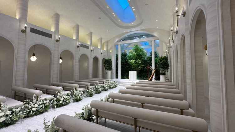 念願のチャペル⛪️天井が高いので開放感を感じた。