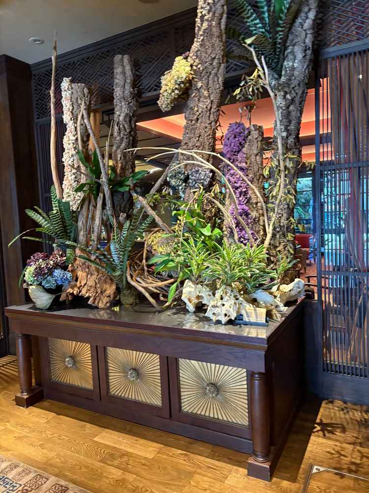 建物に入ってまず最初にゲストが目にするのがここ。自分たちの好きなように飾れるスペースとなる。