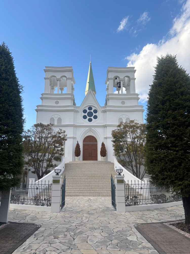 チャペル外観。大階段からの景色がとてもよかった。