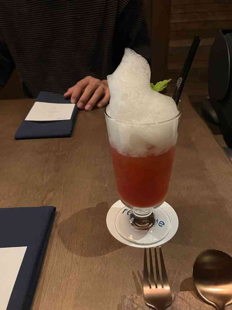 挙式当日もバーテンダーが対応していただけるとのことで、カクテルのクオリティも高かったです。