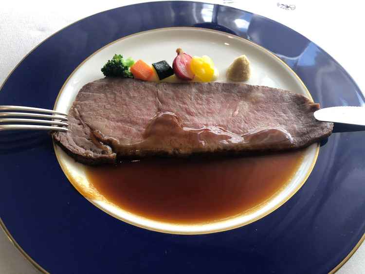 試食でいただいたローストビーフ　お肉はもちろん、付け合わせも細部までこだわりを感じました。