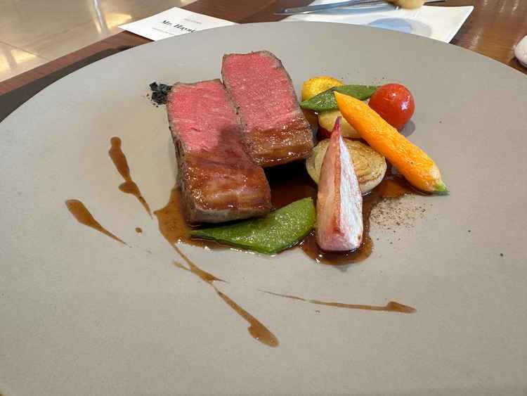 メイン料理が美味しかったです。