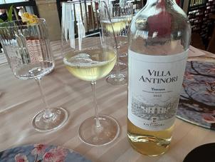 ペアリングのうち1杯　こだわりのワインが楽しめる
