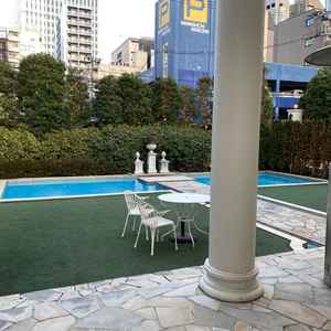 プールがあった。