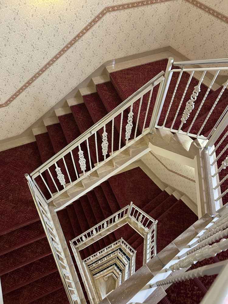 少し迷路みたいですが、高い建物なのでこんな場所でも写真が撮れるそうです。