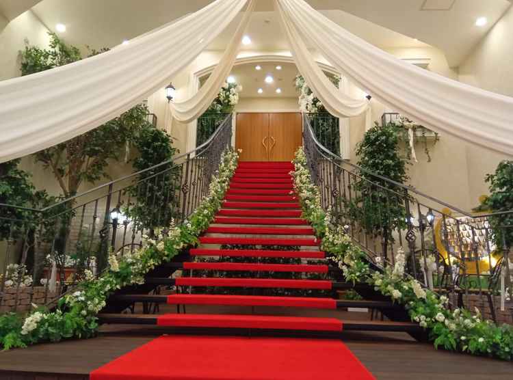 フラワーシャワー階段