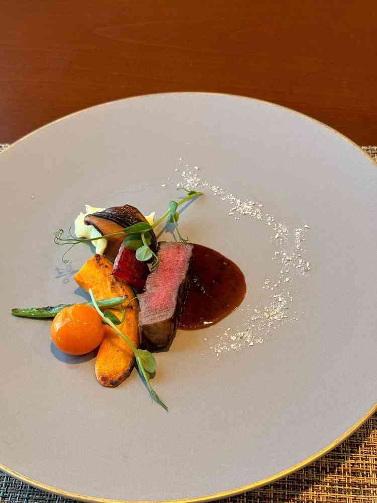 試食をいただきました。お肉は柔らかかったのですが、少し焦げた味がして残念でした。