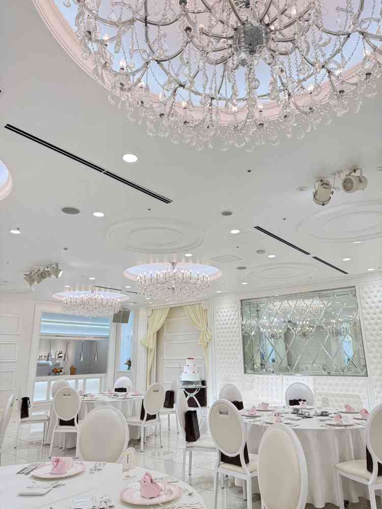 披露宴会場その②。他にも披露宴会場が多くあるので、マッチする会場が見つかると思います。