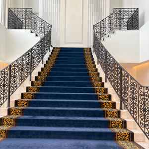 フラワーシャワーできる場所。重厚感があった