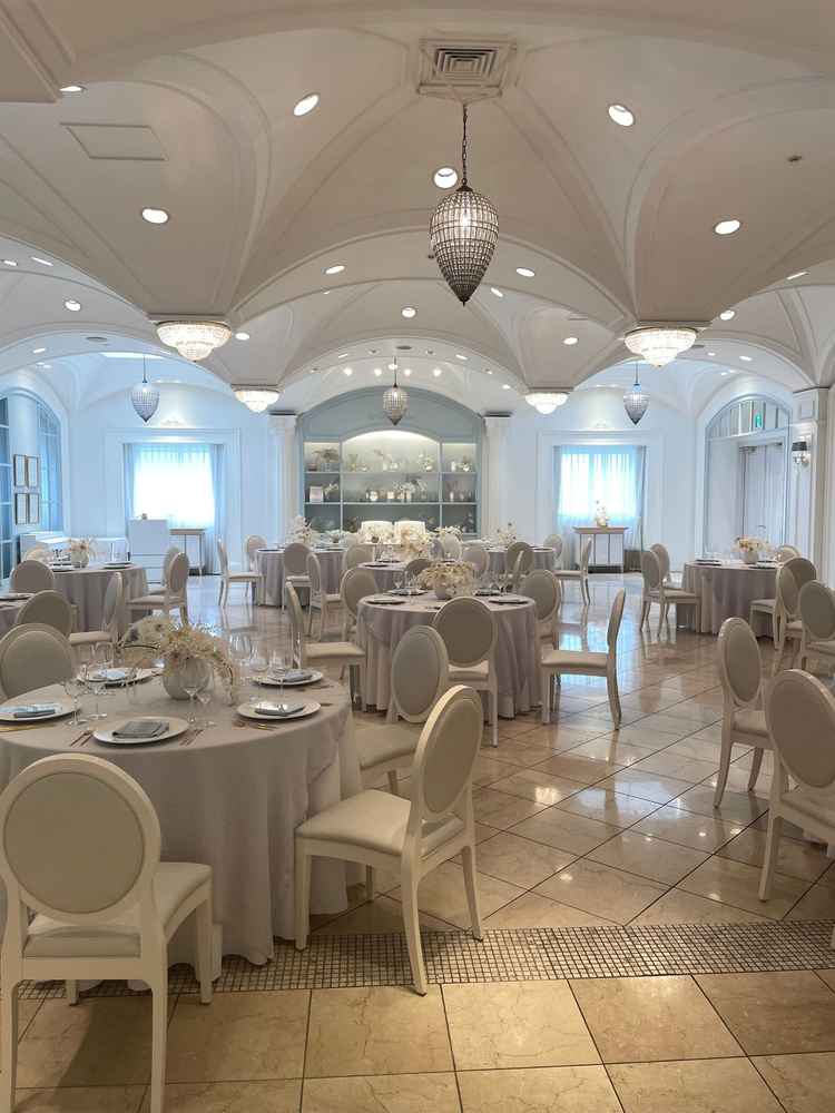 披露宴会場も色々な種類があり、どれも素敵でした。