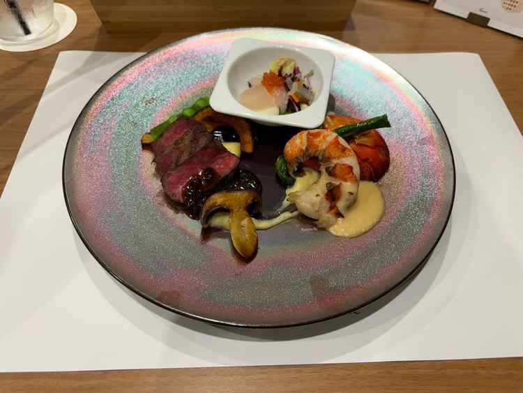 試食したものです。ワンプレートでいろんなものを食べれてどれも美味しかったです。