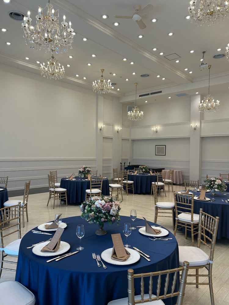 披露宴会場。最大120名まで入るということであり、他の会場と比べても広かった。