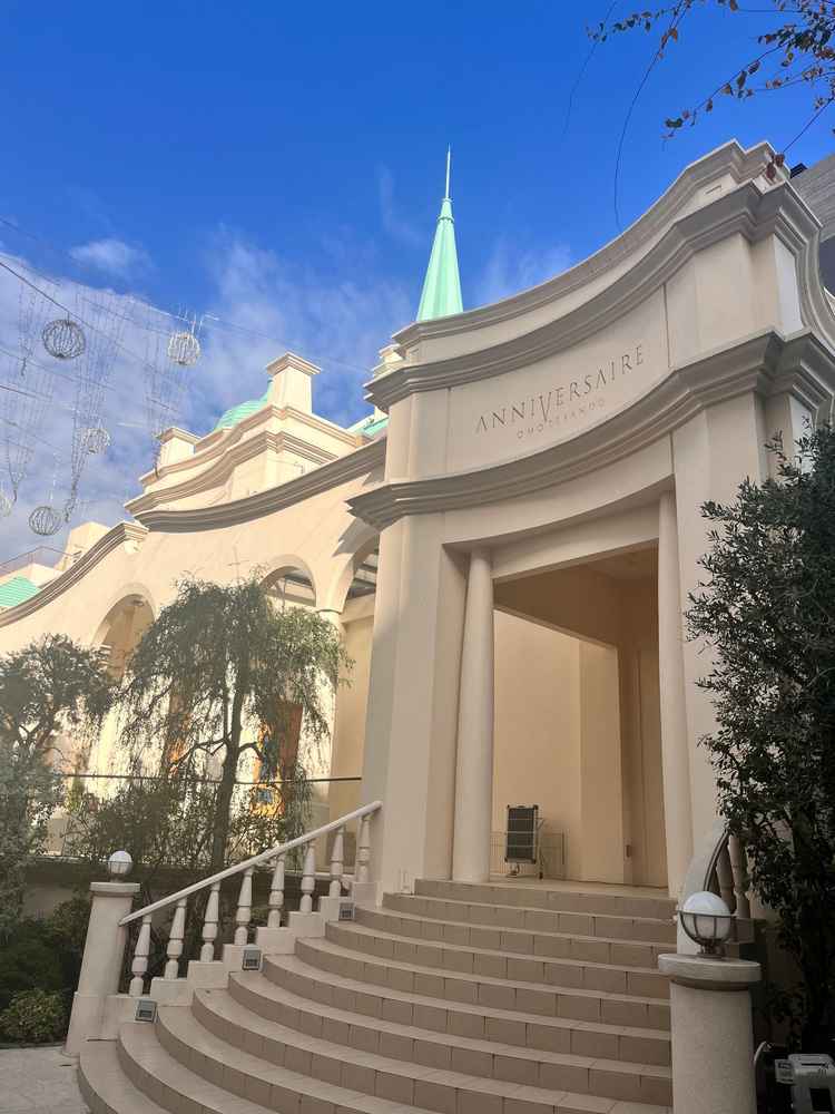 広告写真の通り、開放感のある階段でした