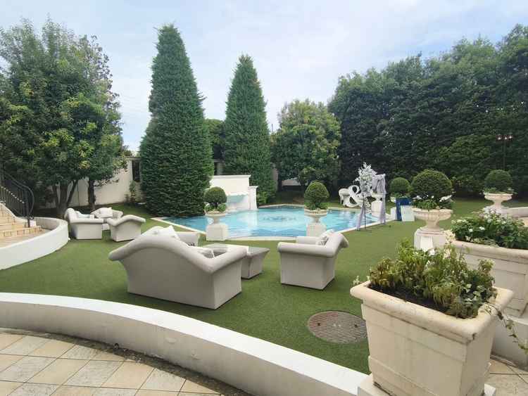 広いガーデン。