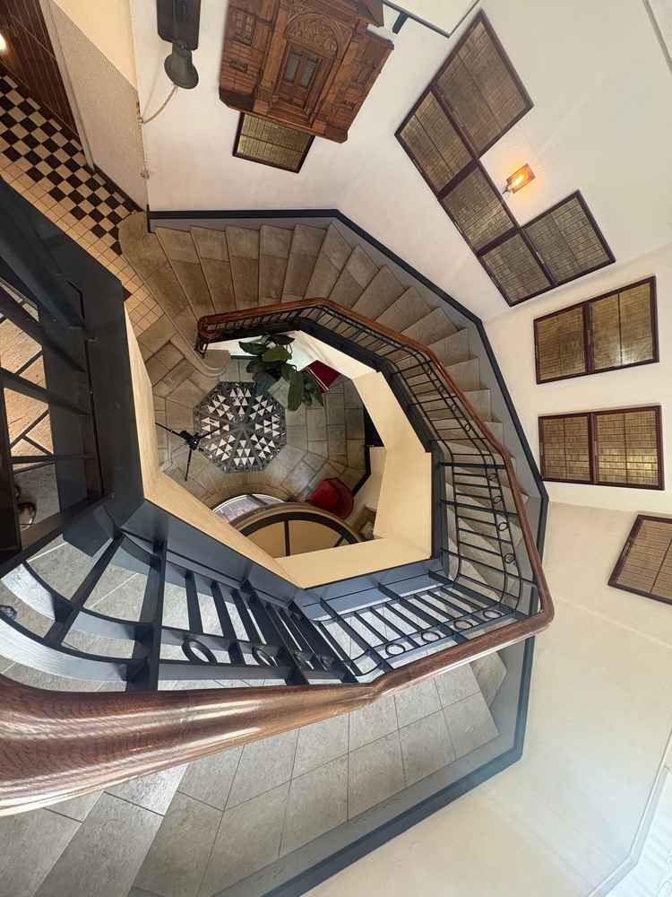 写真スポットとして人気の螺旋階段