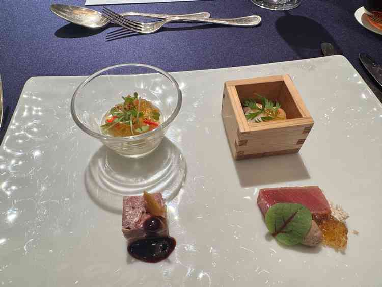 前菜の試食