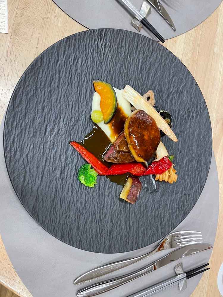 肉メイン料理