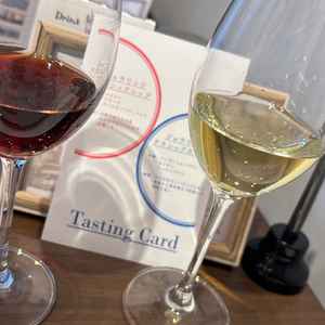ペアリングのワイン。オーストラリアのここでしか飲めないワインで、香りも良く料理にもとても合いました。