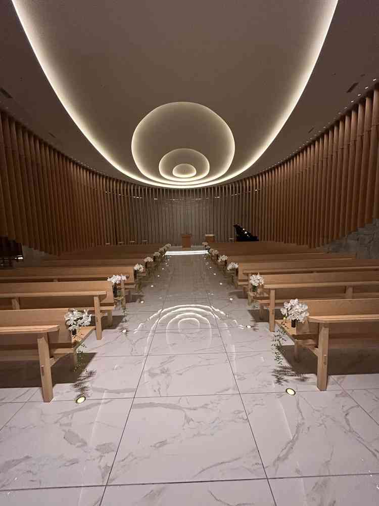 チャペルは最後にカーテンが開くという演出でとても素敵でした。