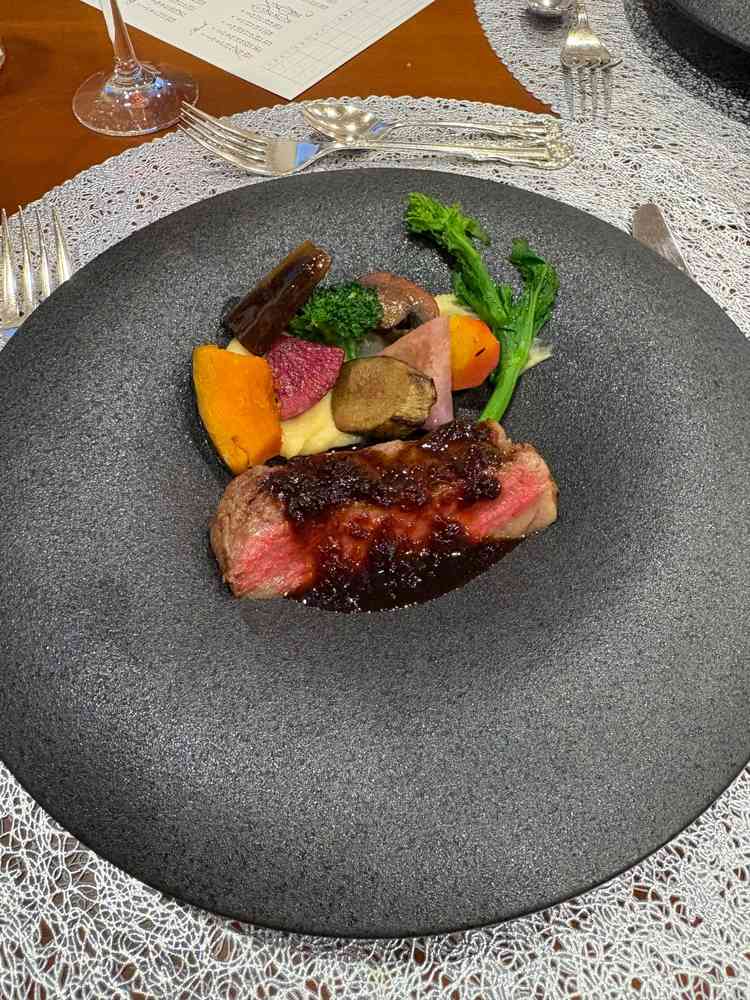 お料理がとても美味しかったです。食事の時間も落ち着いてゆっくりと楽しめました。