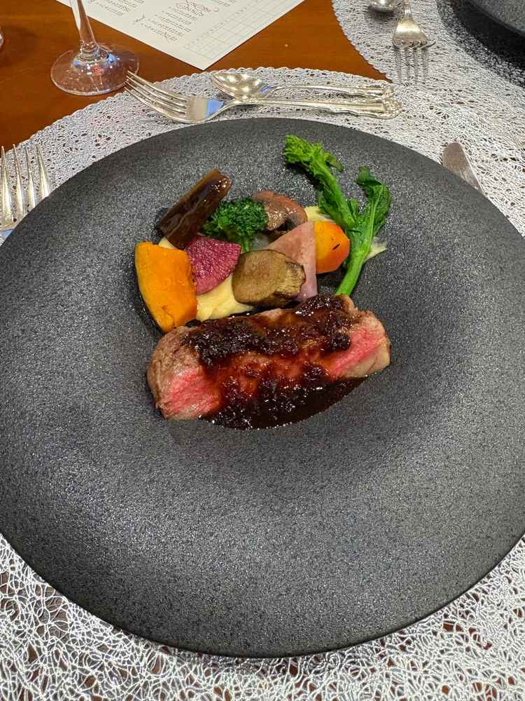 お料理がとても美味しかったです。食事の時間も落ち着いてゆっくりと楽しめました。