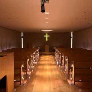 シンプルなチャペル