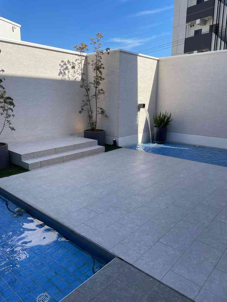 テラスも屋根付きで雨が降っても大丈夫なつくりでした