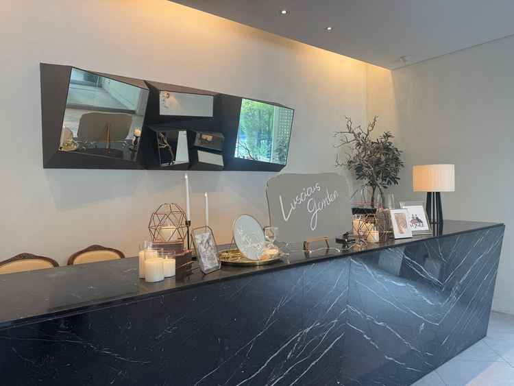 受付ですが、こちらのアイテムは全て無料貸出可能とのことです。ゴールドとグレージュで可愛い。