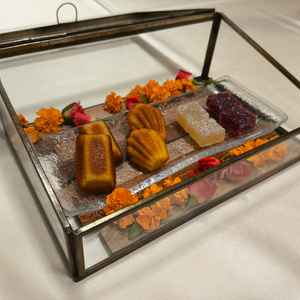 サービスの焼き菓子。専門店と提携している。