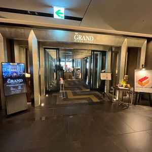 駅から直結、エレベーターで上がってすぐのエントランスがアクセス良好でとても良かったです。