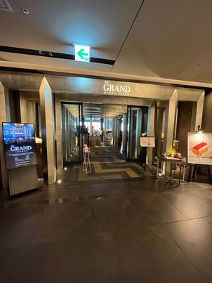 駅から直結、エレベーターで上がってすぐのエントランスがアクセス良好でとても良かったです。