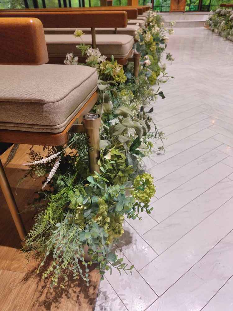 挙式会場に飾ってあった花