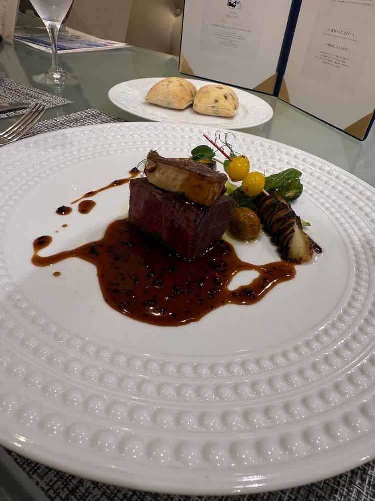 試食させていただいた料理の写真です。見た目も華やかで、盛り付けも綺麗でした。
