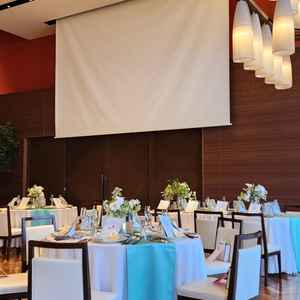 プロジェクターも大きく、ムービーがしやすい設備が整っていました。