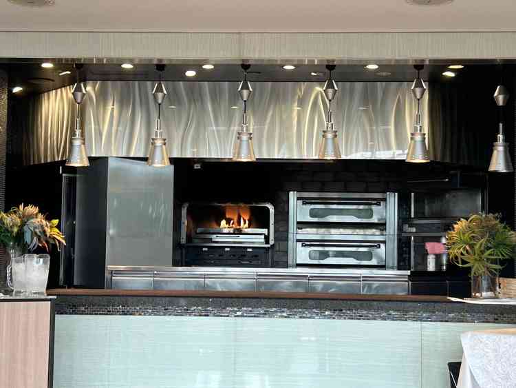 オープンキッチン