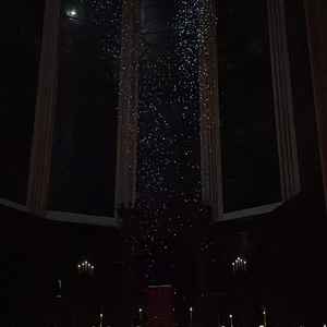 プラネタリウム演出にプラスして雪、星、羽、のいずれかを降らせることが出来るプランがある