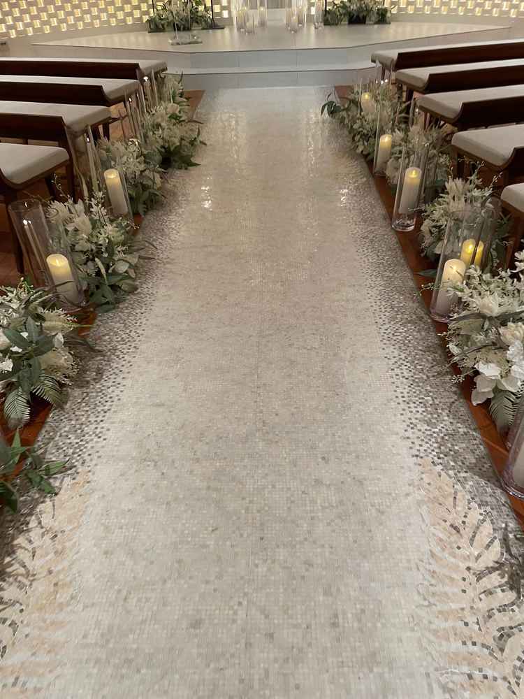 バージンロードのタイル